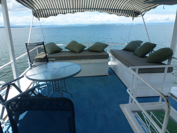Safari Lake Cruise - Lake Kariba Houseboat Matusadona Zimbabwe